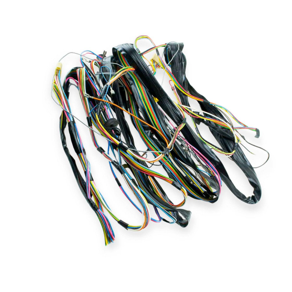 Провід 21083 на стрічці задня частина кузовна Мукачево - фото 1