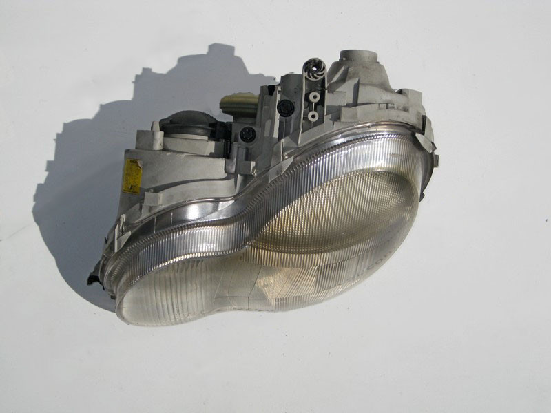 Mercedes-Benz  A2038200161 Фара ліва галоген C-Class W203 до рестайлу обламане внутрішнього кріплення Одеса - фото 4