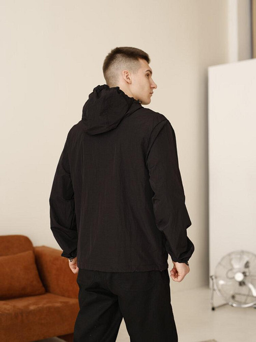 Мужская черная ветровка черная. Куртка-ветровка демисезонная легкая с карманами Pobedov Neon Киев - изображение 7