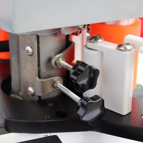 Кромкооблицовочный станок W-16 PLUS с 2-мя клеевыми валами 1000 Вт Киев