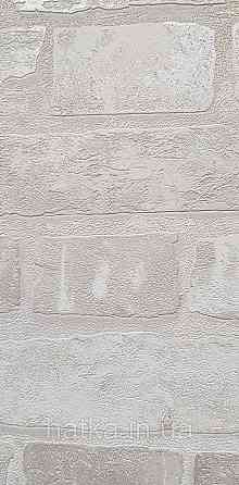 Шпалери вінілові на флізеліні AdaWall Roka 1.06х10 під цеглу структурні білі молочні сріблясті 23104-1 Київ