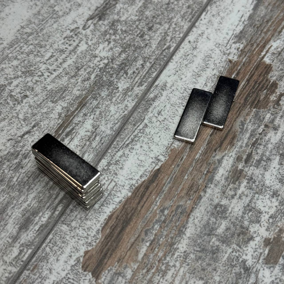 Набір із 10 потужних неодимових магнітів 30x10x2 мм, клас N35 Київ