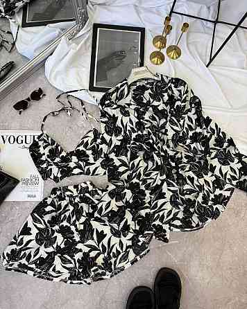 Жіночий легкий принтований костюм-трійка: сорочка топ і шорти із шовку Чорний Одеса