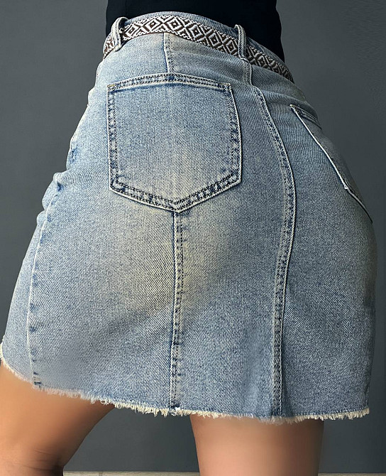 Юбка женская джинсовая Liana 426 средней длины с бахромой и этнопоясом голубая, голубой, 25, 25, 70 см, 97 см Киев - изображение 12