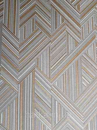 Ообои вінілові на флізелін Decoprint Moments MO22841 геометрія смуги точки фігури сірі білі золоті Київ