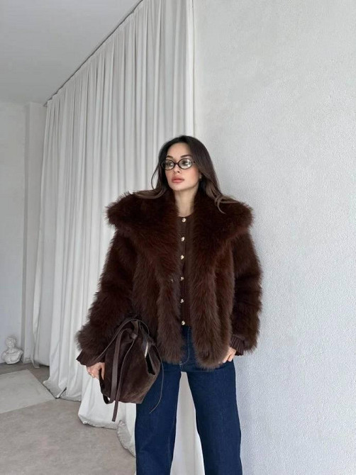 Женская стильная короткая шуба с большим воротником искусственный мех Шоколад, 46 Одесса - изображение 4