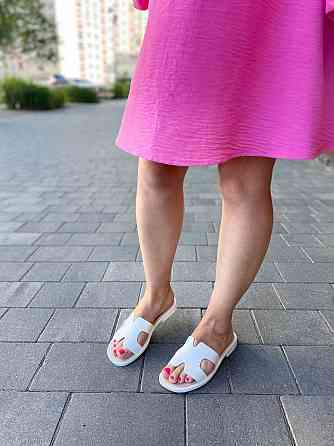 Mermaid Зручні шкіряні шльопанці на низькій підошві, білі класичні жіночі Mermaid 902/8 р. 36-4 Коломыя