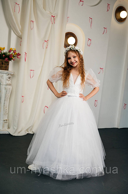 Белое нарядное платье на 10-12 лет 134-152 Кривой Рог - изображение 1