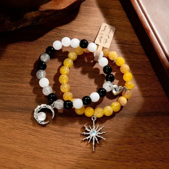 Парные браслеты из цветных бусин с подвесками Луна и Звезда Киев