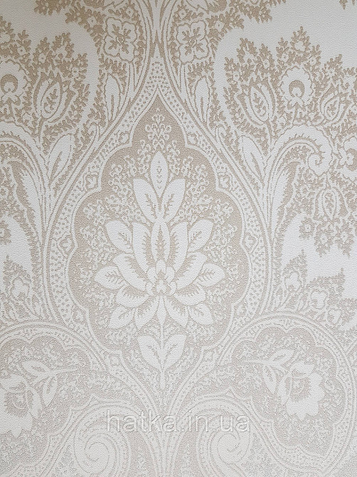 Шпалери вінілові на флізеліні AS creation Garda 1.06Х10.05 класика вензелю великі бежеві молочні срібло Київ - фото 3