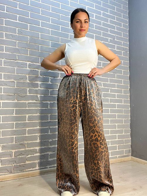 Брюки жіночі My fashion 1694 леопардовий принт palazzo широкі на резинці шовк one size коричневі, коричневий, one size Київ - фото 3