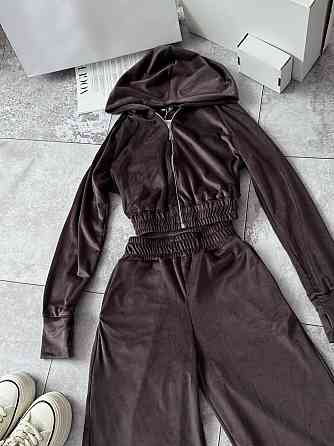 Жіночий повсякденний велюровий костюм з широкими штанами та укороченою кофтою плюшевий велюр Шоколад, 46/48 Одеса