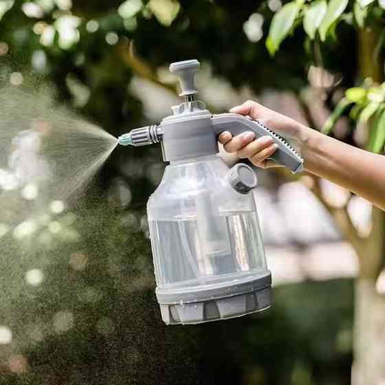 Ручной опрыскиватель для сада и огорода садовый,прозрачный,пластиковый на 2 литра с удлинителем Каменец-Подольский