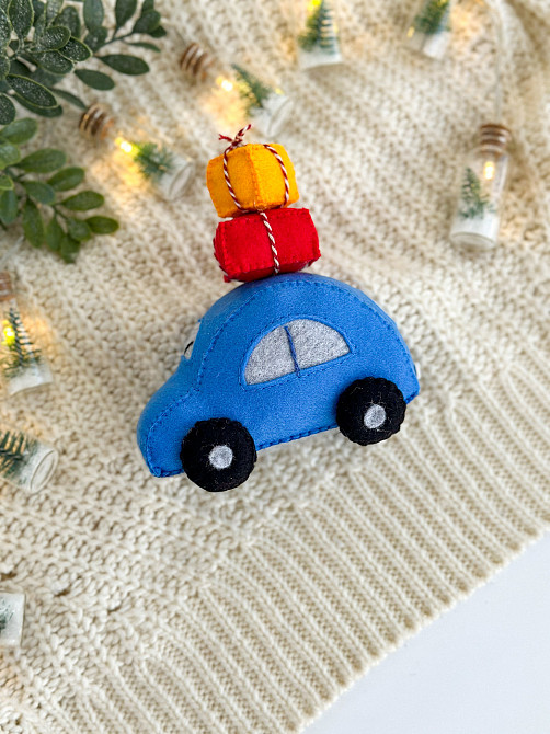 Новорічна ялинкова іграшка з фетру ручної роботи Машинка з подарунками 11 см Київ - фото 7
