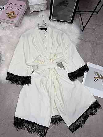 Женский домашний халат на запах велюр с кружевом Молочный, 48/52 Одесса