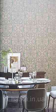 Шпалери вініл на флізеліні AdaWall Seyyah 1.06х10 вензелю завитки великі структурні смарагдові срібло на сірому Київ