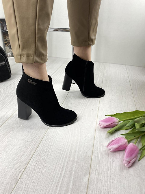 Жіночі черевики 95 чорні натуральна замша висота каблука 9см розміри 37-40 (1114) Коломия - фото 1