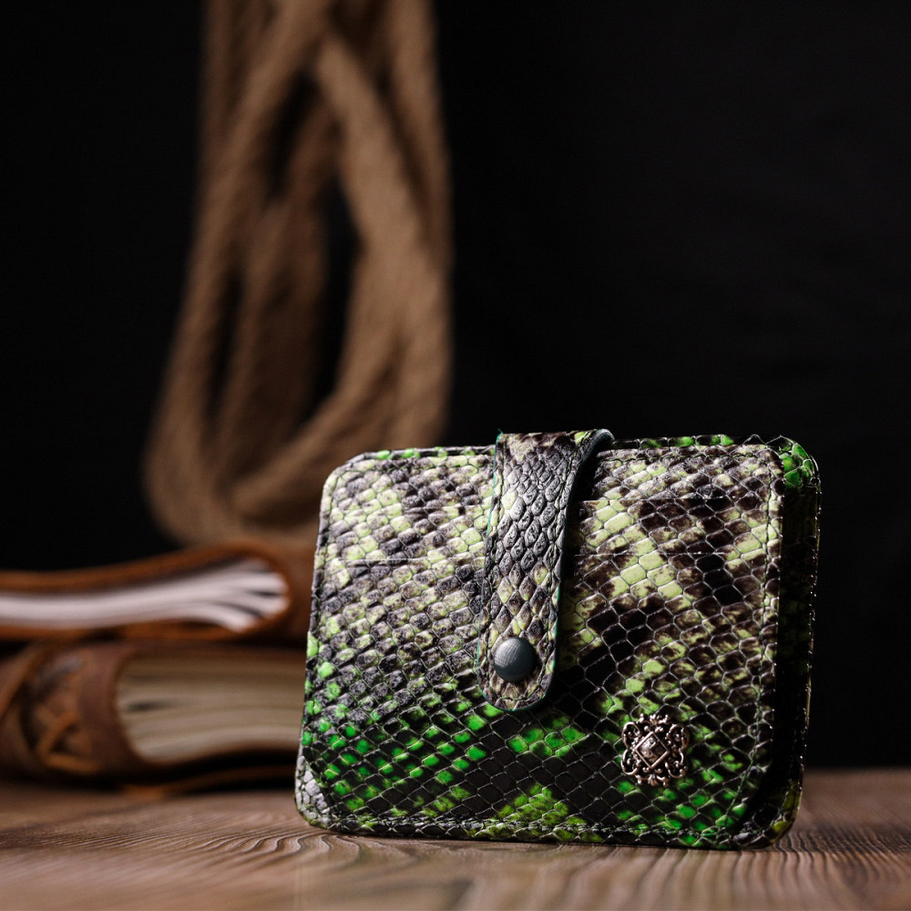 Візитниця із натуральної фактурної шкіри під змію KARYA 20966 Зелений Київ - фото 9