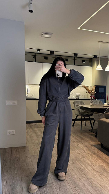 Жіночий повсякденний теплий комбінезон із флісу Графіт Одеса - фото 2