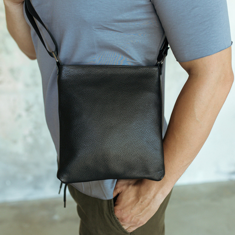 Чоловіча сумка через плече шкіряна Crazy Horse каркасна містка з ременем, чорнаMasterSem Київ - фото 6