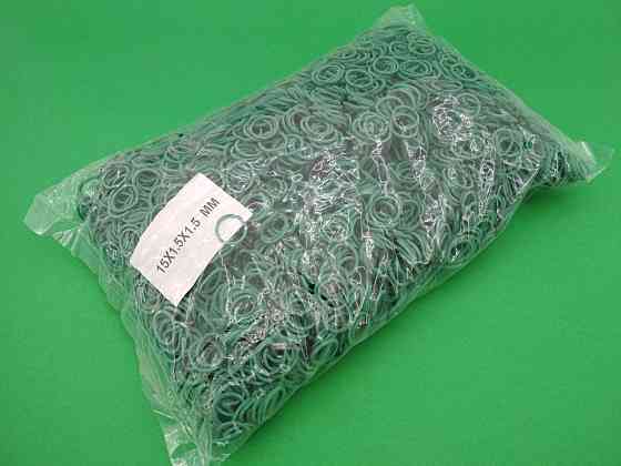 Резинки для вязания зелени  №15 ( зеленая )*1,5мм  1 кг 