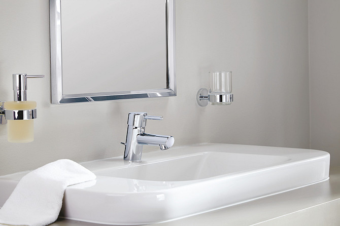 Дозатор рідкого мила Grohe Essentials New (40448001) Чернівці - фото 2
