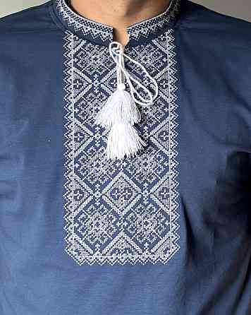 Мужская синяя вышиванка с белоснежным орнаментом Киев