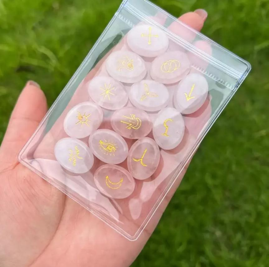 Вікканські руни. Відьмині руни. Руни з натурального рожевого кварцу (13 шт.) в мішечку Київ - фото 1