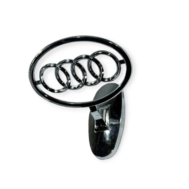 Емблема капота "приціл" автомобіль Ауді Мукачево - фото 1