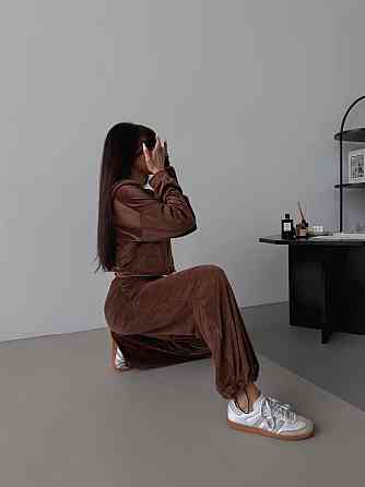 Жіночий м'який прогулянковий костюм двійка: кофта і штани з велюру Одеса