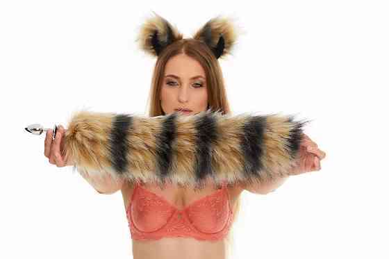 Анальний хутряний хвіст єнота без пробки, OKOVA, 50 см. Sex Aura Київ