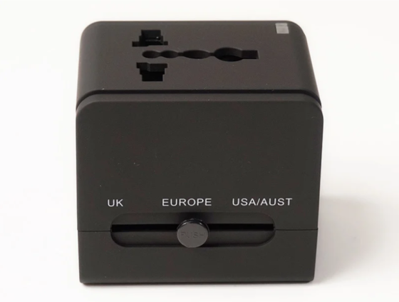 Універсальний мережевий адаптер PowerPlant — 150+ країн, 2xUSB (2.4A), ідеальний для подорожей Київ