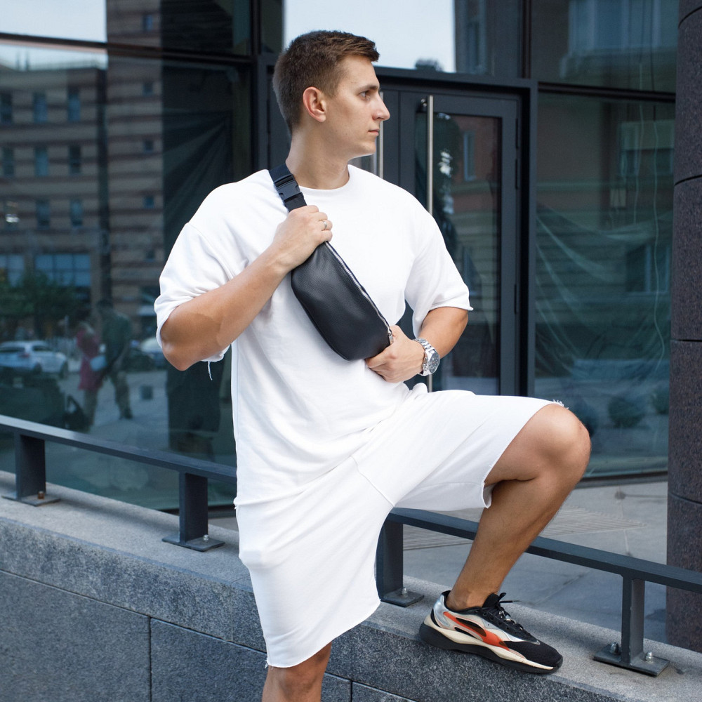 Сумка бананка мужская через плечо из натуральной кожи, вместительная на пояс, чернаяMasterSem Киев - изображение 1