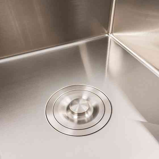 VALESO Кухонний комплект: Мийка Valeso Handmade (65x50 см) нержавійка + Змішувач FC-1 з висувно Киев