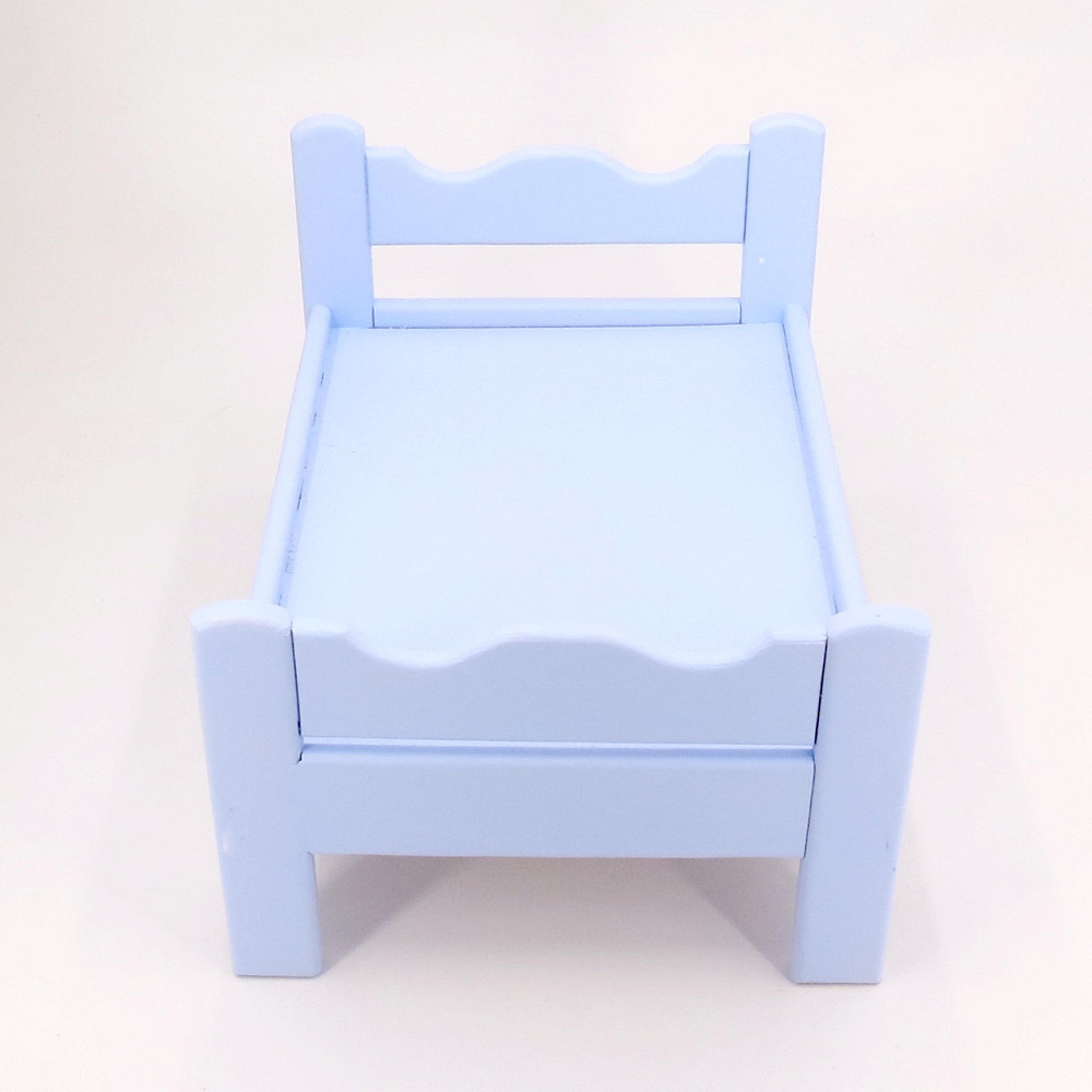 Кровать для кукол 