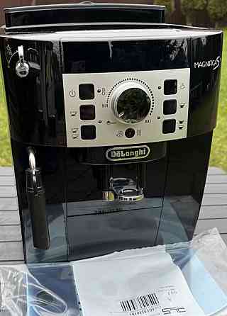 Кавоварка Delonghi Magnifica S. Київ