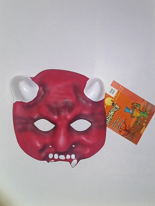Маска Чорт для Хелловін з дефектом немає одного ікла 20 на 19 см Німеччина червоний Київ - фото 3