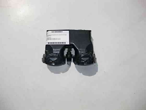 Mercedes-Benz  A2138309501 Вентиляційний дефлектор у підлокітник позаду E-Class W213 Одесса