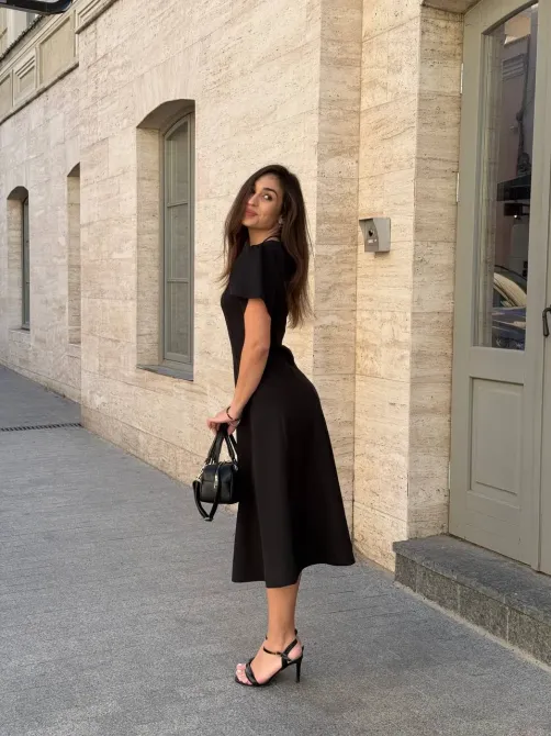 Стильне жіноче плаття з відрізною талією та спідницею сонце-кльош. Одеса - фото 7