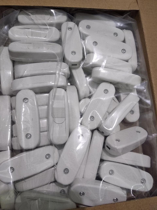 Клавішний перемикач для бра KCD5-322, білий Полтава - фото 1