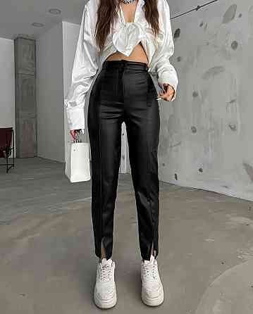 Жіночі чорні штани з розрізами на високій посадці еко-шкіра Одеса