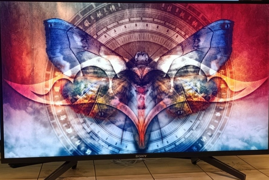 Телевизор SONY 43