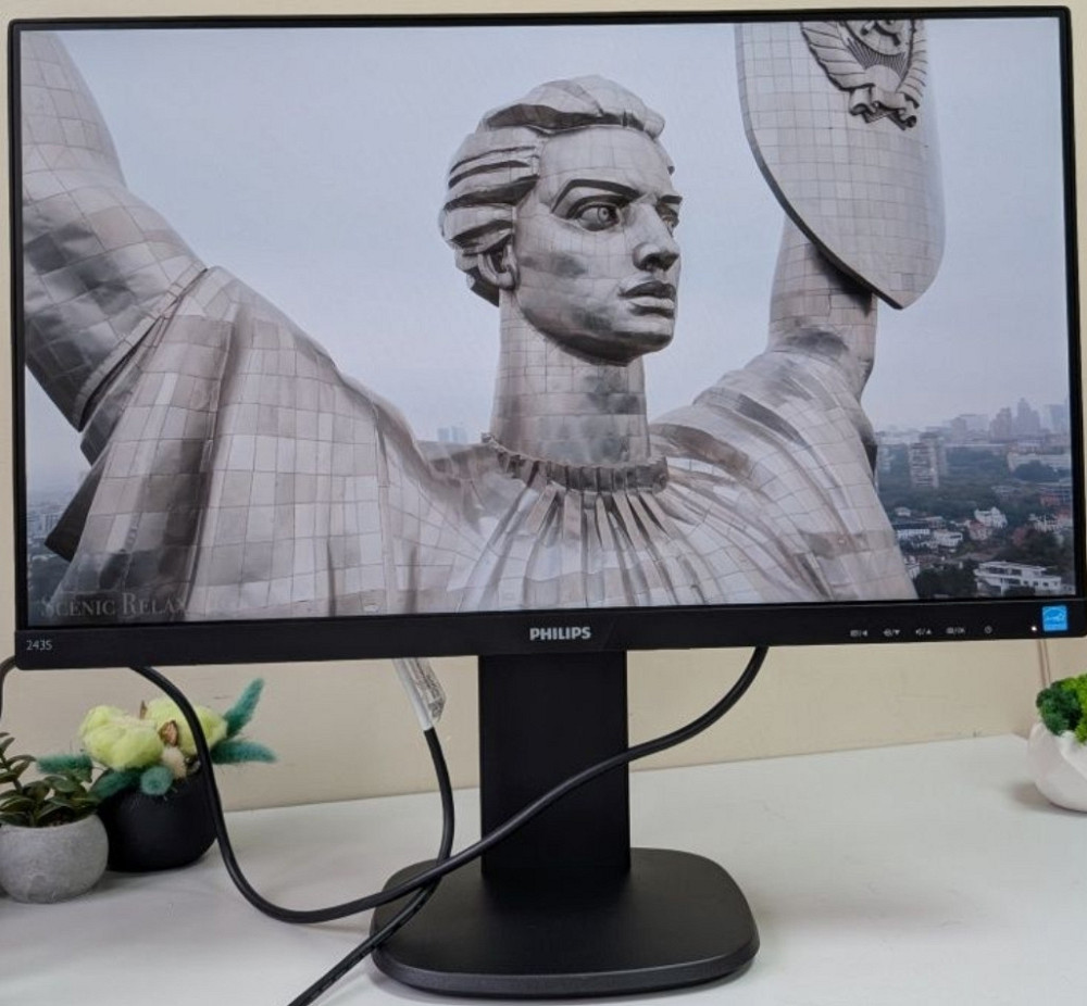 Монітор Philips 243S7E/FHD/LED/IPS/Тонкі рамки/24