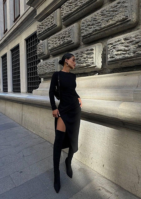 Жіноча елегантна міді сукня з привабливим розрізом Одеса - фото 3