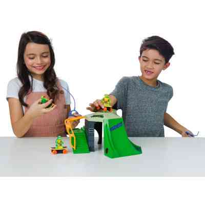 Игровой набор Funrise TMNT Черепашки-ниндзя классические мини Скейт-парк (71053) Винница