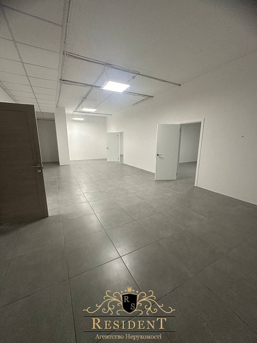 ЖК Новодворянський. 1 поверх 196 м2 Дніпро - фото 1