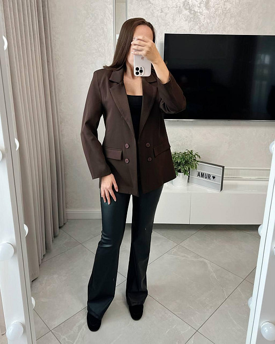 Женский классический пиджак прямого кроя костюмка + подкладка Шоколад, 44 Одесса - изображение 2