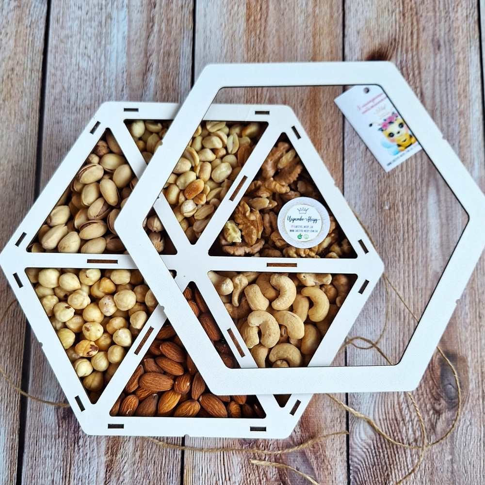 Подарунковий набір горішків у дерев'яній коробочці 450 грамів Одеса - фото 3