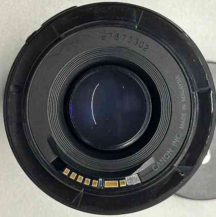 Автофокусный объектив Canon EF 50mm F1.8 II Киев