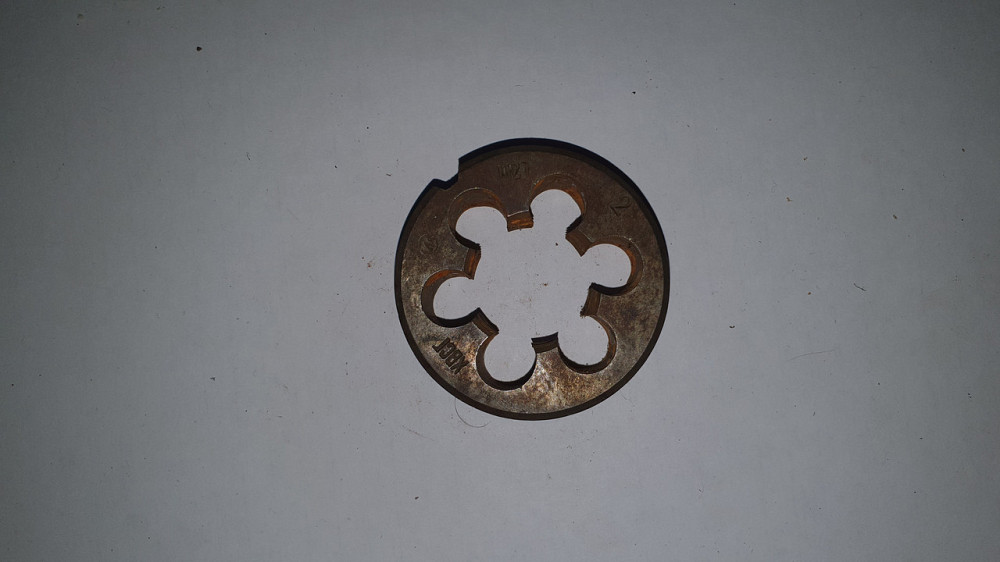 Плашка (лерка) метрична М27х2. СРСР. Харків - фото 1